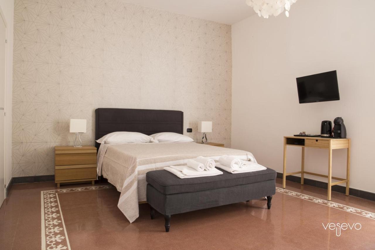 Vesevo Rooms Naples Exterior photo